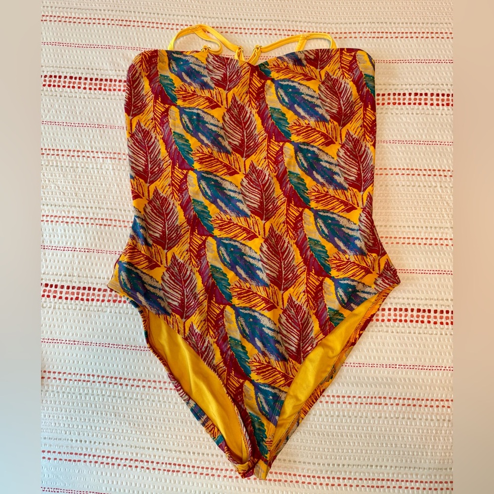 ICON SWIM Colorful Feather Print One piece Swimsuit 💛